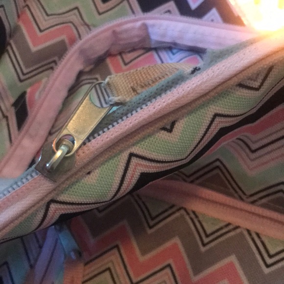 open to offers Zig-Zag Patterned Backpack - Picture 6 of 8